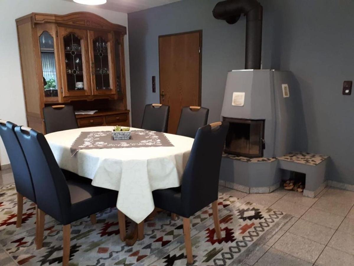 Ferienhaus Sonnenhang لوسهايم المظهر الخارجي الصورة